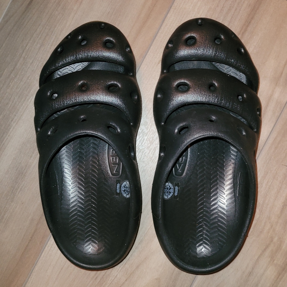 KEEN Yogui Slides